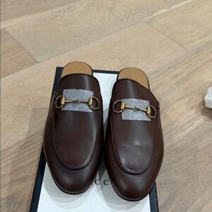 Brand new authentic Gucci Brown Leather Loafers with Gold Accents